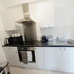 Alluring Studio 30Min To Central London & Free Parking