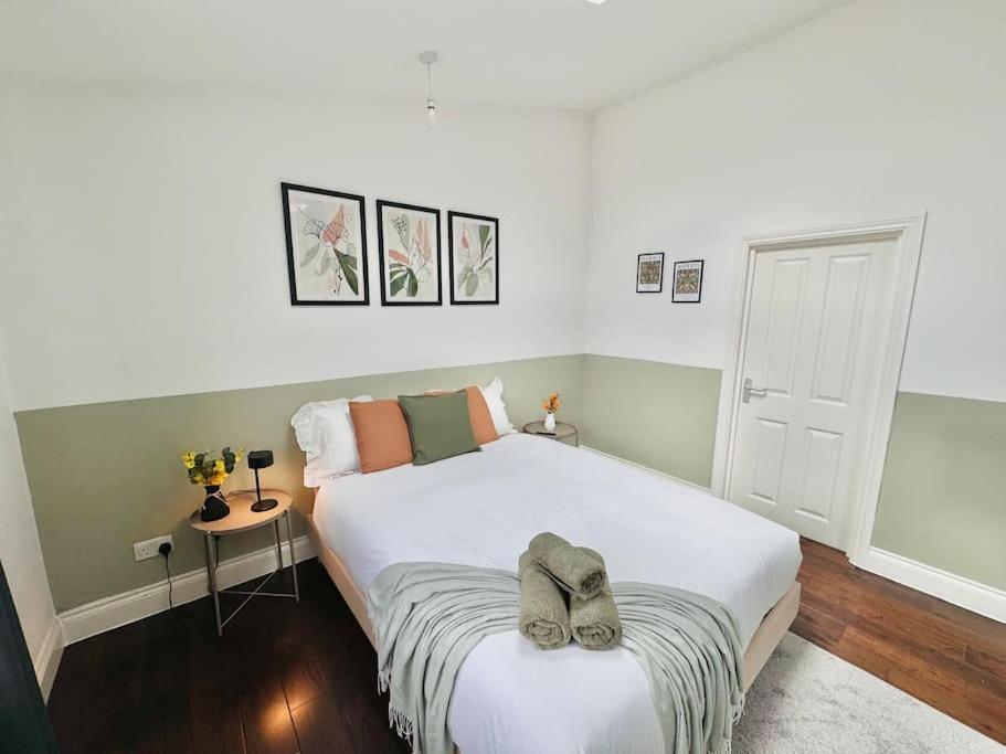 Alluring 30min To & Free Parking * Londra