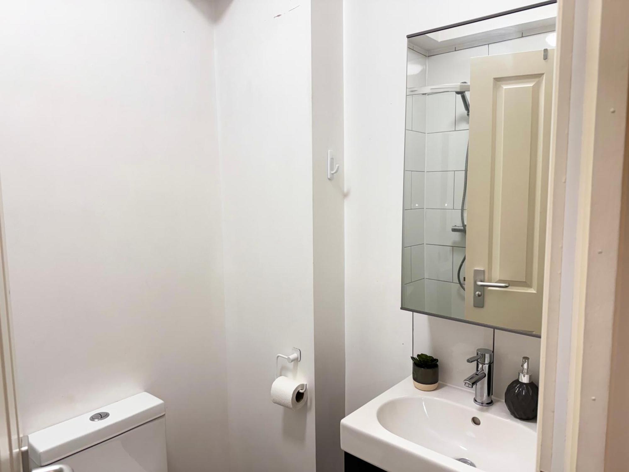 Alluring 30min To & Free Parking * Londra